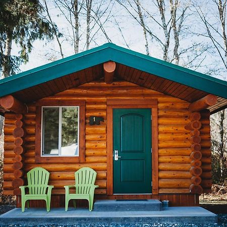 Port Hardy Cabins Buitenkant foto